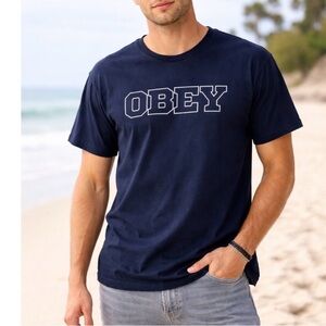 Men's OBEY Hard Times strong minds black graphic T-shirt SZ M in EUC